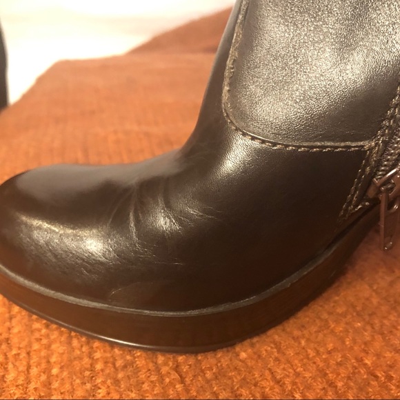 Gianni Bini (8.5M) Chocolate Brown Boots w 2” heel - Picture 7 of 16